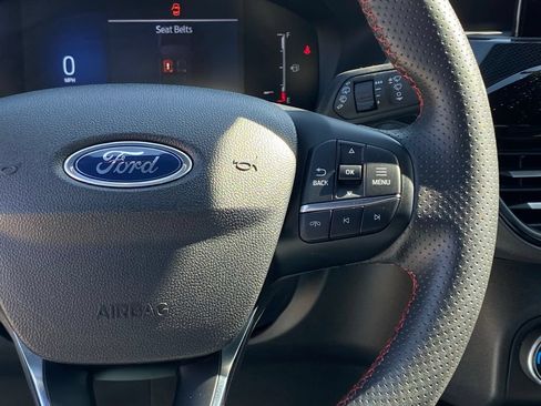 Used 2025 Ford Escape ST-Line FWD image 15