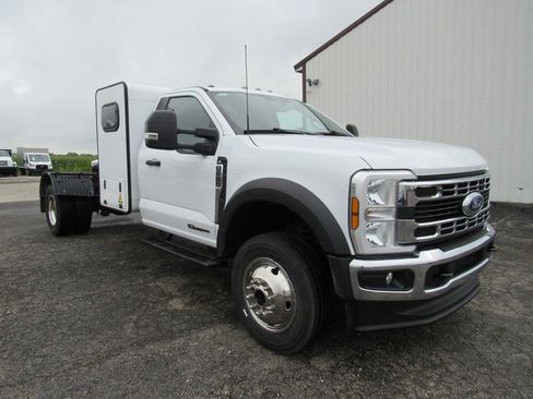 Used 2025 Ford F600 4x4 Regular Cab Super Duty w/ XL Chrome Package image 9