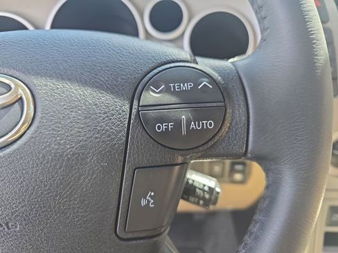 Used 2013 Toyota Sequoia Limited AWD/4WD image 33