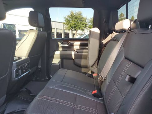 Used 2024 Chevrolet Silverado 2500 High Country w/ Technology Package AWD/4WD image 11