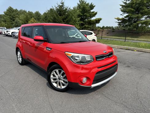 Used 2017 Kia Soul + w/ Audio Package FWD image 24