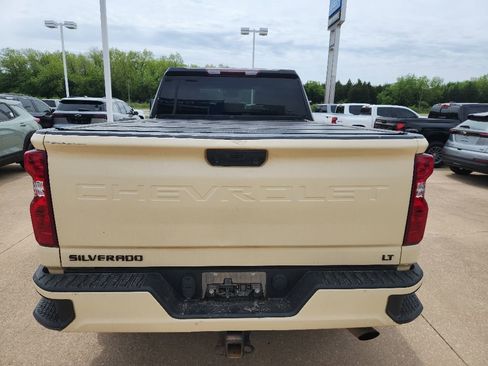 Used 2024 Chevrolet Silverado 2500 LT AWD/4WD image 5