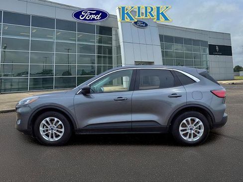 Certified 2022 Ford Escape SE w/ Convenience Package FWD image 2