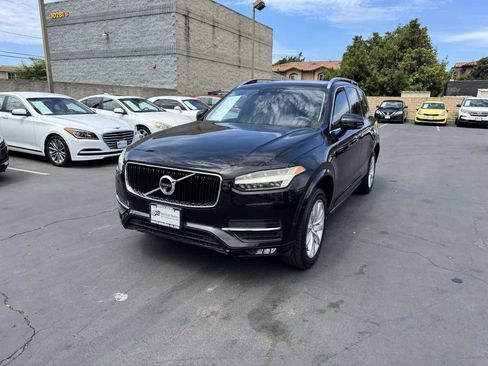 Used 2017 Volvo XC90 T5 Momentum w/ Vision Package AWD/4WD image 12