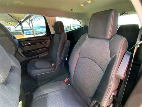 Used 2016 Chevrolet Traverse LT image 19