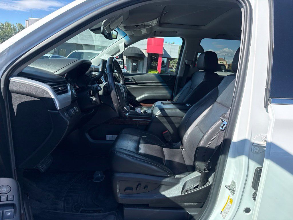 Used 2019 GMC Yukon SLT AWD/4WD image 9