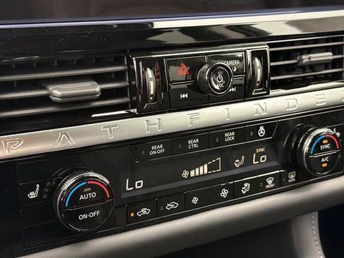 New 2026 Nissan Pathfinder SL w/ SL Premium Package (P04) AWD/4WD image 23