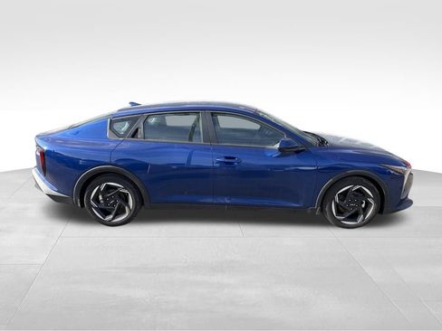 Certified 2025 Kia K4 EX image 10