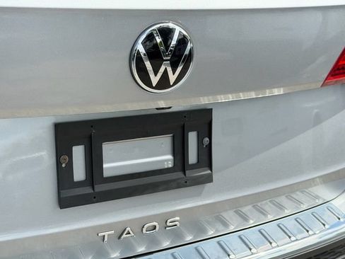 Certified 2023 Volkswagen Taos S FWD image 9
