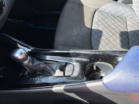 Used 2021 Toyota C-HR XLE FWD image 29