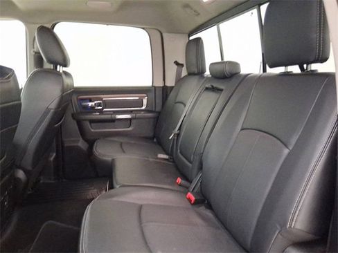 Used 2018 RAM 2500 Laramie image 18