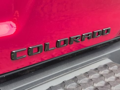 New 2026 Chevrolet Colorado Z71 w/ Midnight Edition AWD/4WD image 10