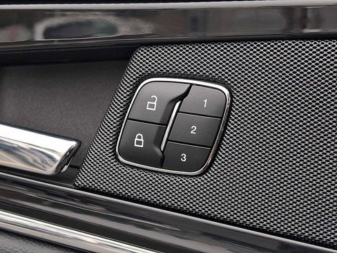 Used 2023 Lincoln Nautilus AWD w/ Premium Package image 22