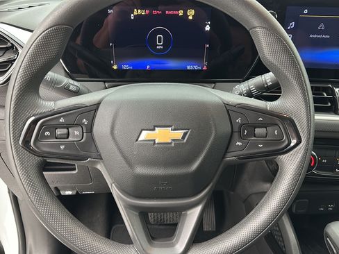 Used 2025 Chevrolet TrailBlazer LT w/ Driver Confidence Package AWD/4WD image 15