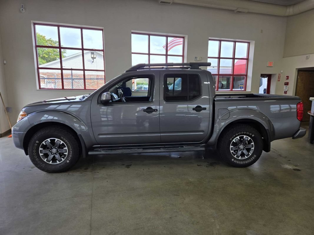 Used 2020 Nissan Frontier PRO-4X AWD/4WD image 4