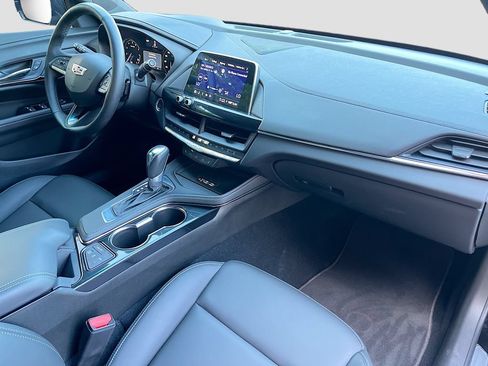Used 2025 Cadillac CT4 Luxury RWD image 28