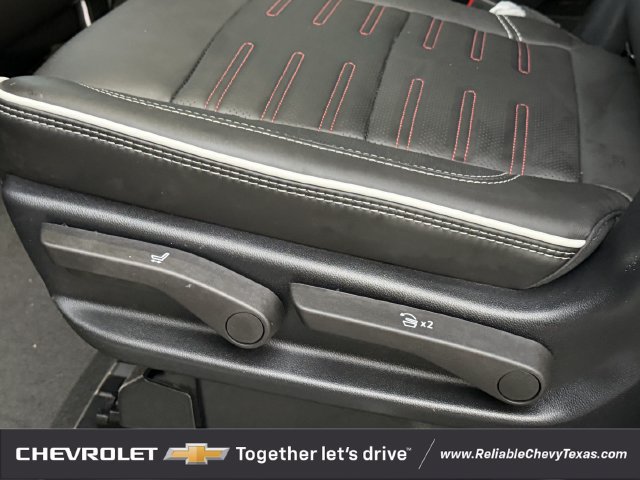 Used 2025 GMC Yukon XL AT4 Ultimate AWD/4WD image 33