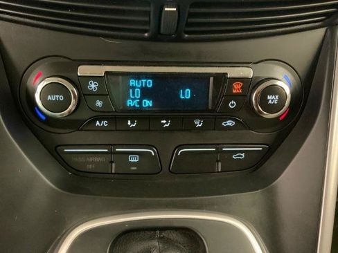 Used 2013 Ford C-MAX SE FWD image 15