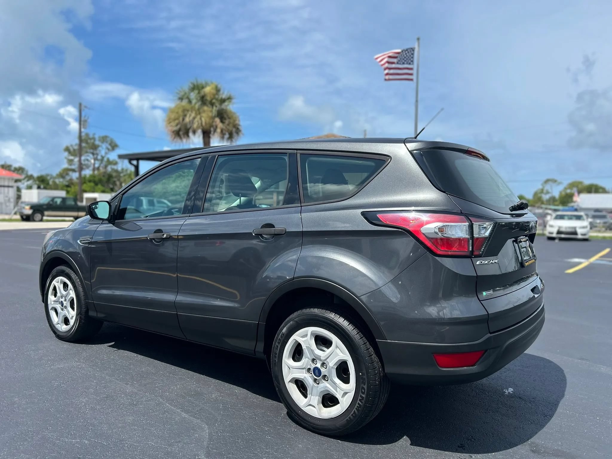 Used 2018 Ford Escape S FWD image 11