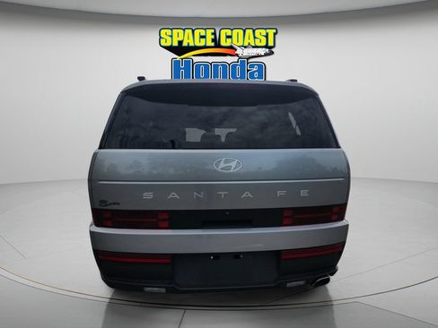 Used 2024 Hyundai Santa Fe SEL FWD image 4