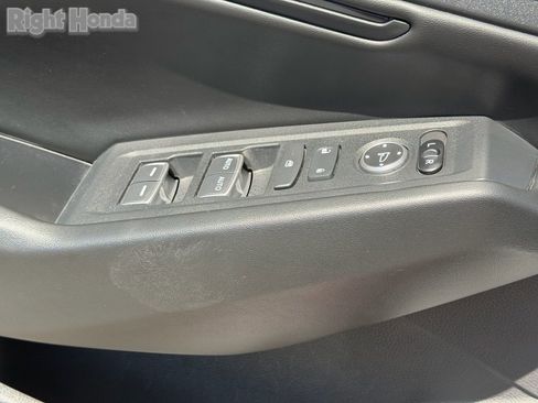 Certified 2023 Honda Accord EX image 19