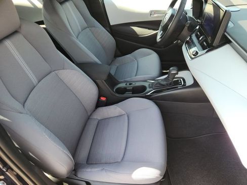 Used 2026 Toyota Corolla SE FWD image 12
