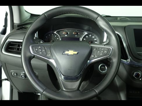 Used 2023 Chevrolet Equinox LT image 13
