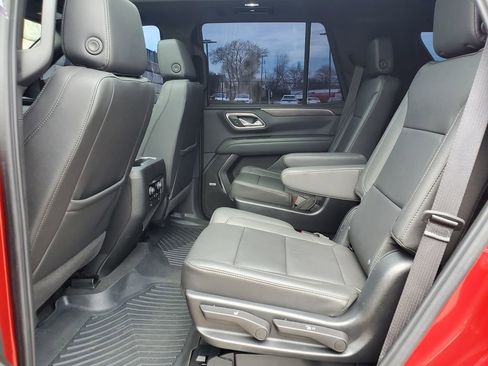 Used 2023 Chevrolet Tahoe Z71 w/ Luxury Package AWD/4WD image 38
