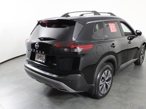 Certified 2023 Nissan Rogue SV w/ SV Premium B Package FWD image 4