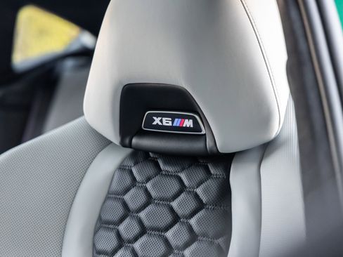 Used 2025 BMW X6 M Competition w/ Executive Package image 29