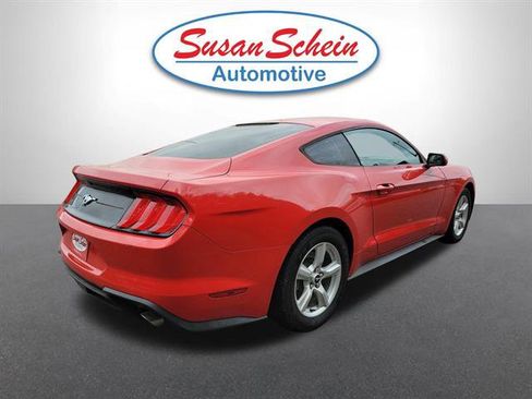 Used 2018 Ford Mustang Coupe image 22