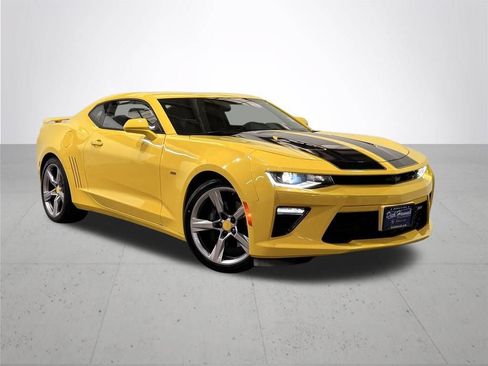 Used 2017 Chevrolet Camaro SS RWD image 7