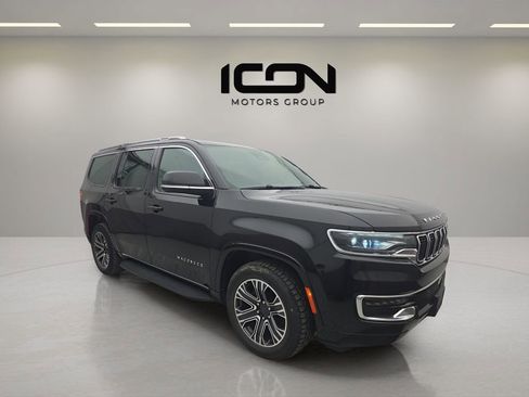 Used 2023 Jeep Wagoneer Series II image 4