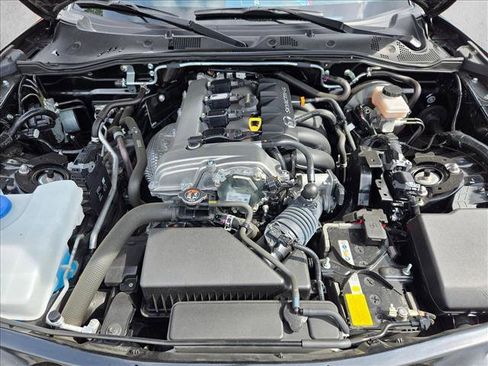 Used 2025 MAZDA MX-5 Miata RF Grand Touring RWD image 21