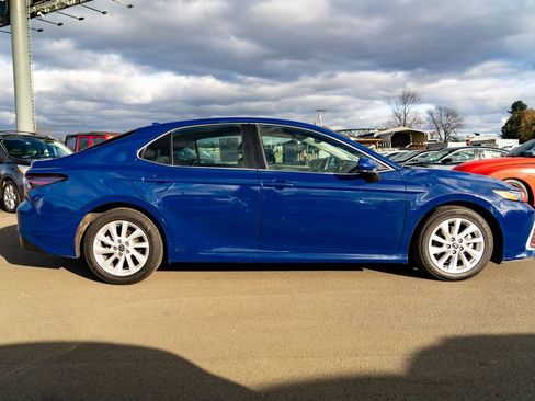 Used 2023 Toyota Camry LE FWD image 8