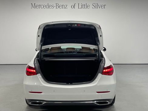 Used 2025 Mercedes-Benz C 300 4MATIC Sedan image 5
