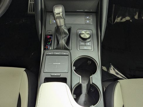 Used 2022 Lexus IS 350 F Sport image 17