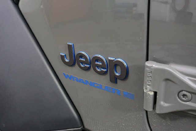 Used 2023 Jeep Wrangler Unlimited w/ 8.4" Radio Group AWD/4WD image 8