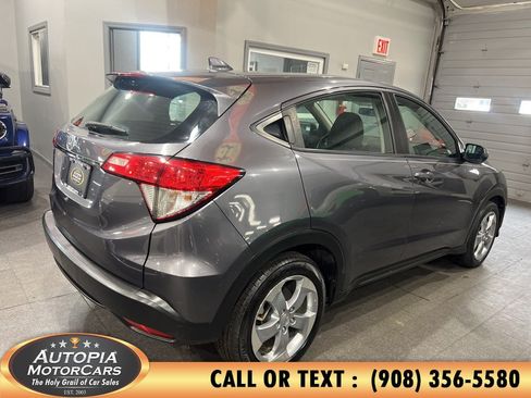 Used 2021 Honda HR-V LX image 4