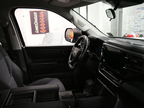 Used 2022 Toyota Tundra SR RWD image 27