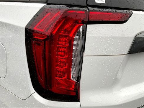 Used 2021 GMC Yukon XL AT4 w/ AT4 Premium Package image 25