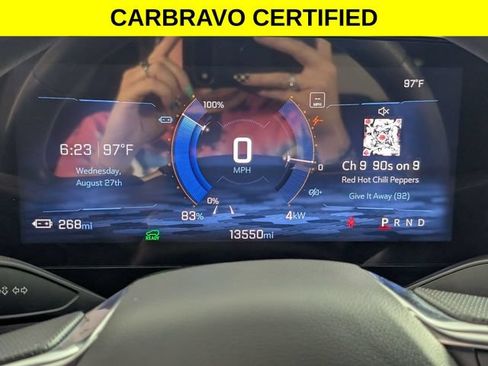 Certified 2025 Chevrolet Equinox EV LT FWD image 16