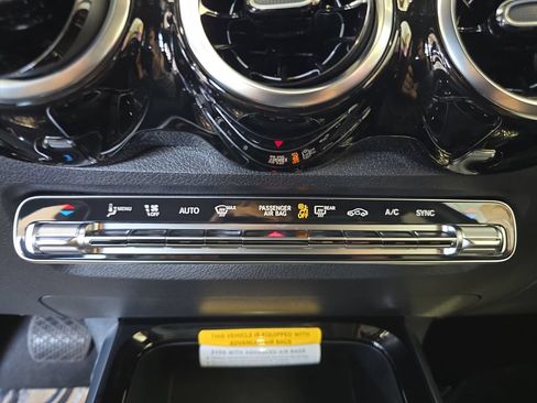 Used 2026 Mercedes-Benz GLB 250 image 24