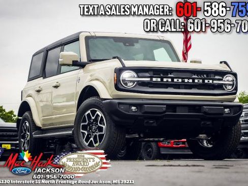 New 2025 Ford Bronco Outer Banks image 1