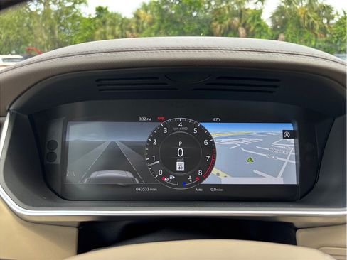 Used 2019 Land Rover Range Rover HSE AWD/4WD image 27