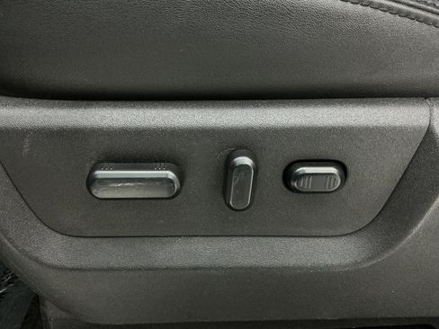 Used 2015 Ford F250 Platinum w/ FX4 Off-Road Package AWD/4WD image 36