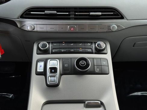 Used 2022 Hyundai Palisade SE image 24
