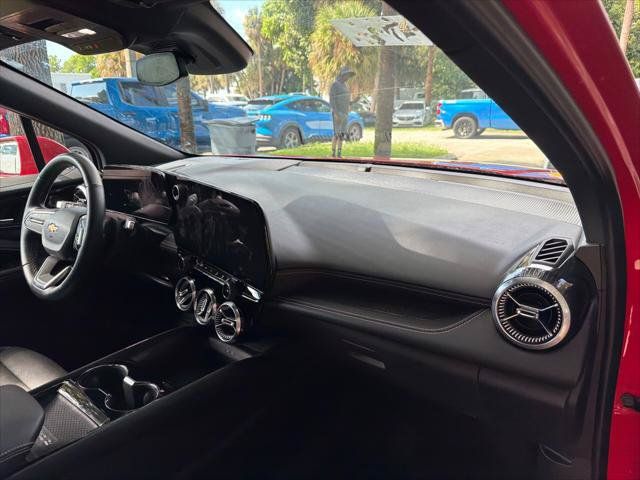 Used 2024 Chevrolet Blazer EV LT AWD/4WD image 18