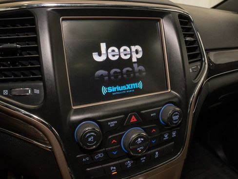 Used 2015 Jeep Grand Cherokee Overland w/ Advanced Technology Group image 14