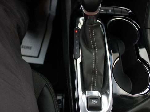 Used 2025 Buick Encore GX Preferred image 22